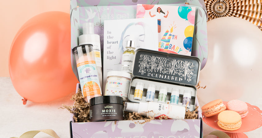 4th Anniversary | Birthday Box