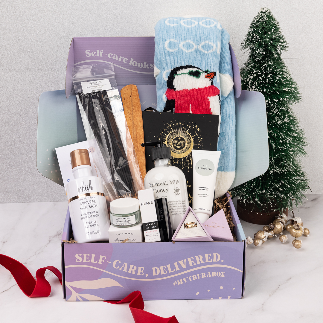 Holidaze full  box photos