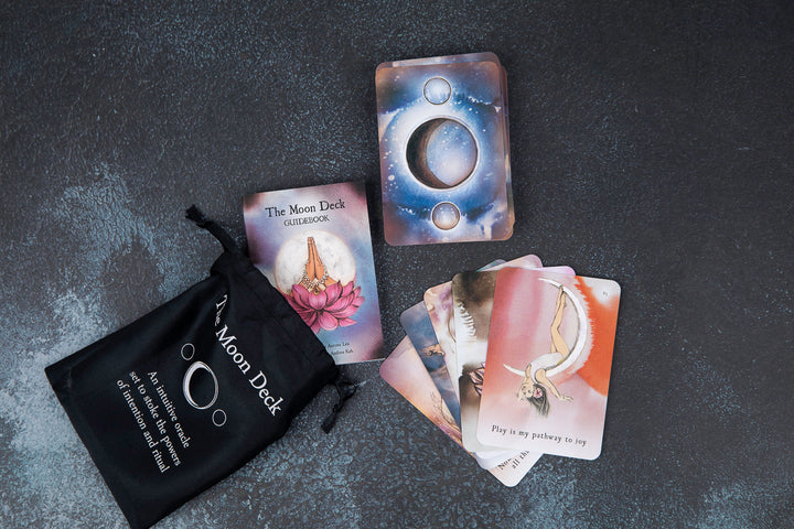 THE MOON DECK | Moon Deck Oracle and Guide Book
