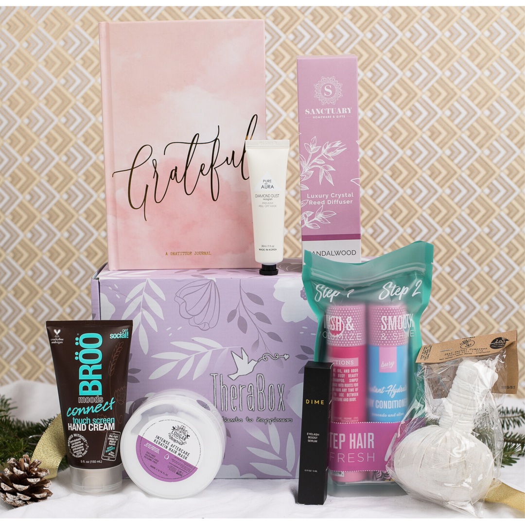 NOVEMBER 2019 - "The Essenstials" Box