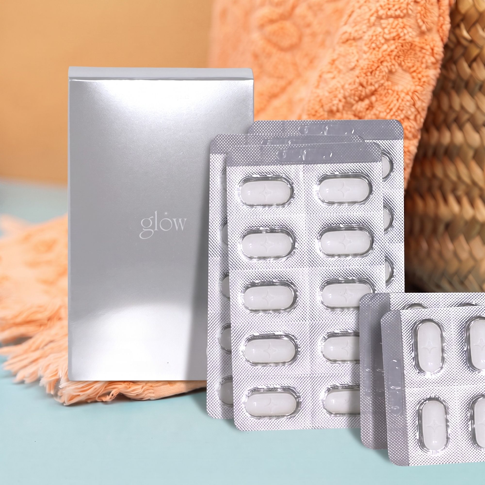 GLOW IS HERE Vitamin C Chewable